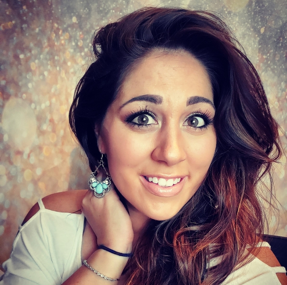 Meet your Posher, Alissa